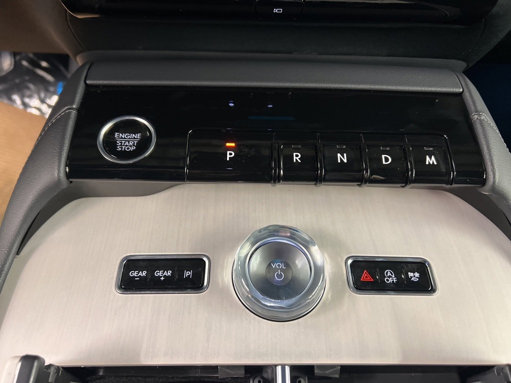 New 2026 Lincoln Navigator Reserve w/ Jet Appearance Package image 15