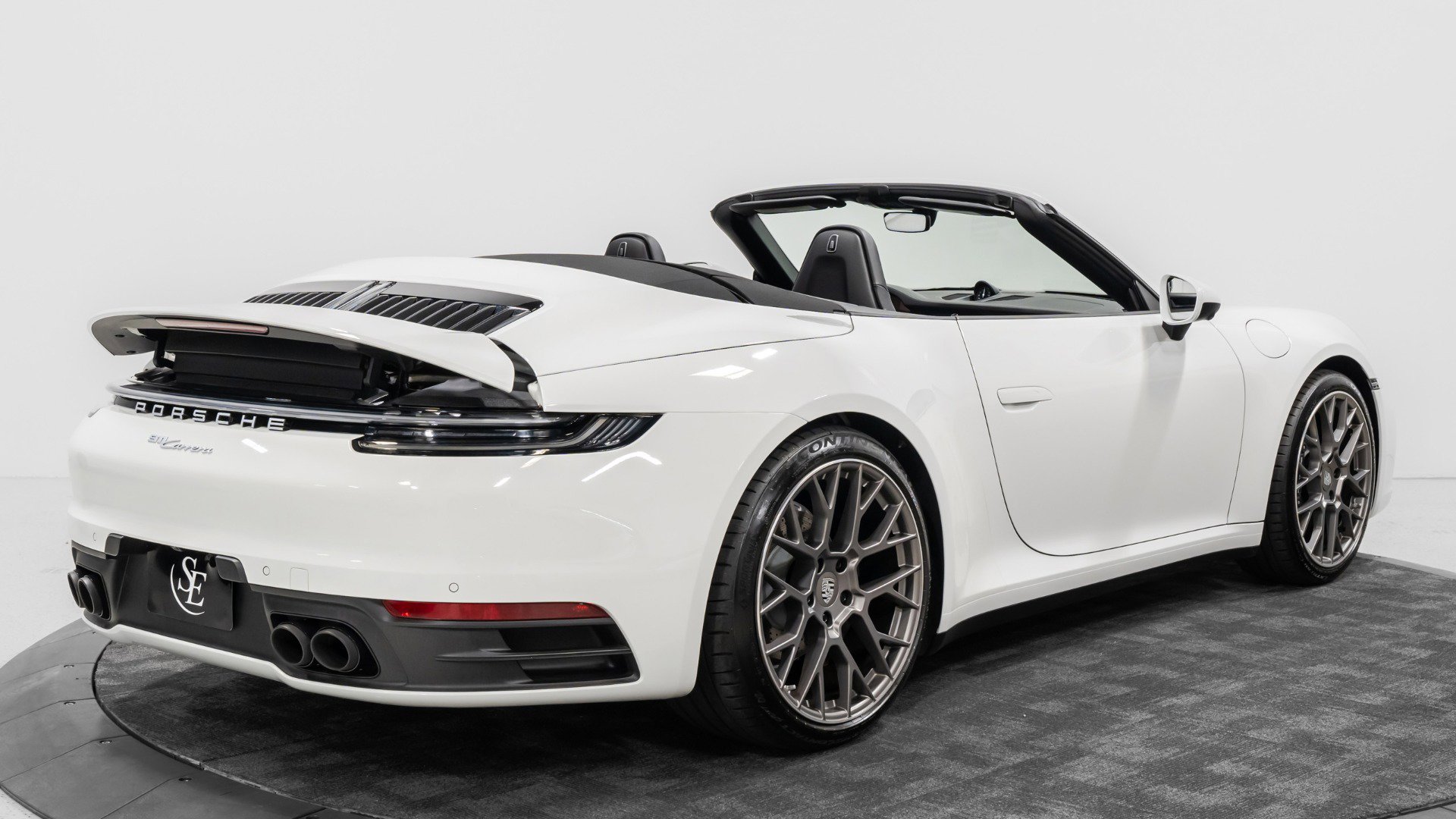 Used 2022 Porsche 911 Carrera image 9