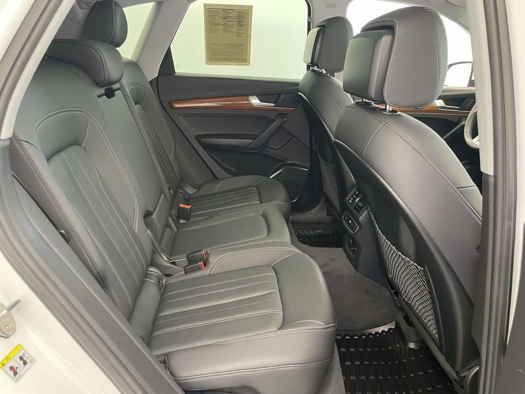 Used 2023 Audi Q5 2.0T Premium w/ Convenience Package AWD/4WD image 22