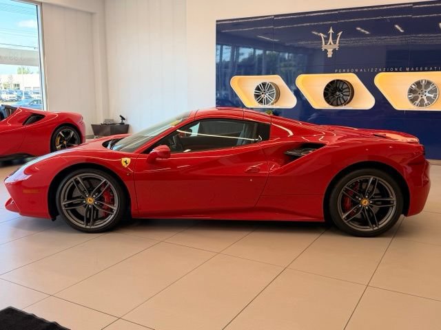 Used 2018 Ferrari 488 Spider RWD image 17