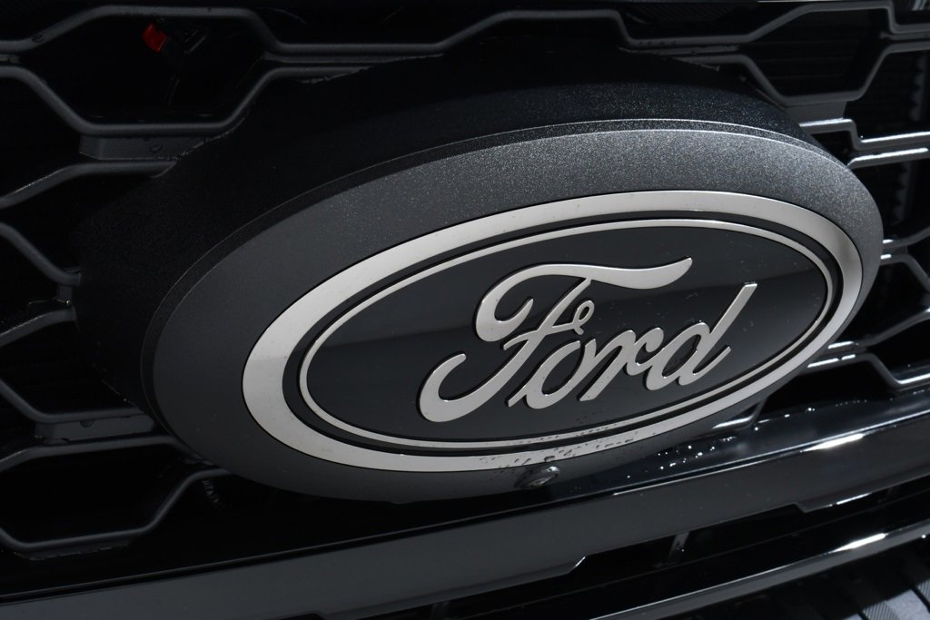 New 2026 Ford F350 Lariat w/ Black Appearance Package image 20