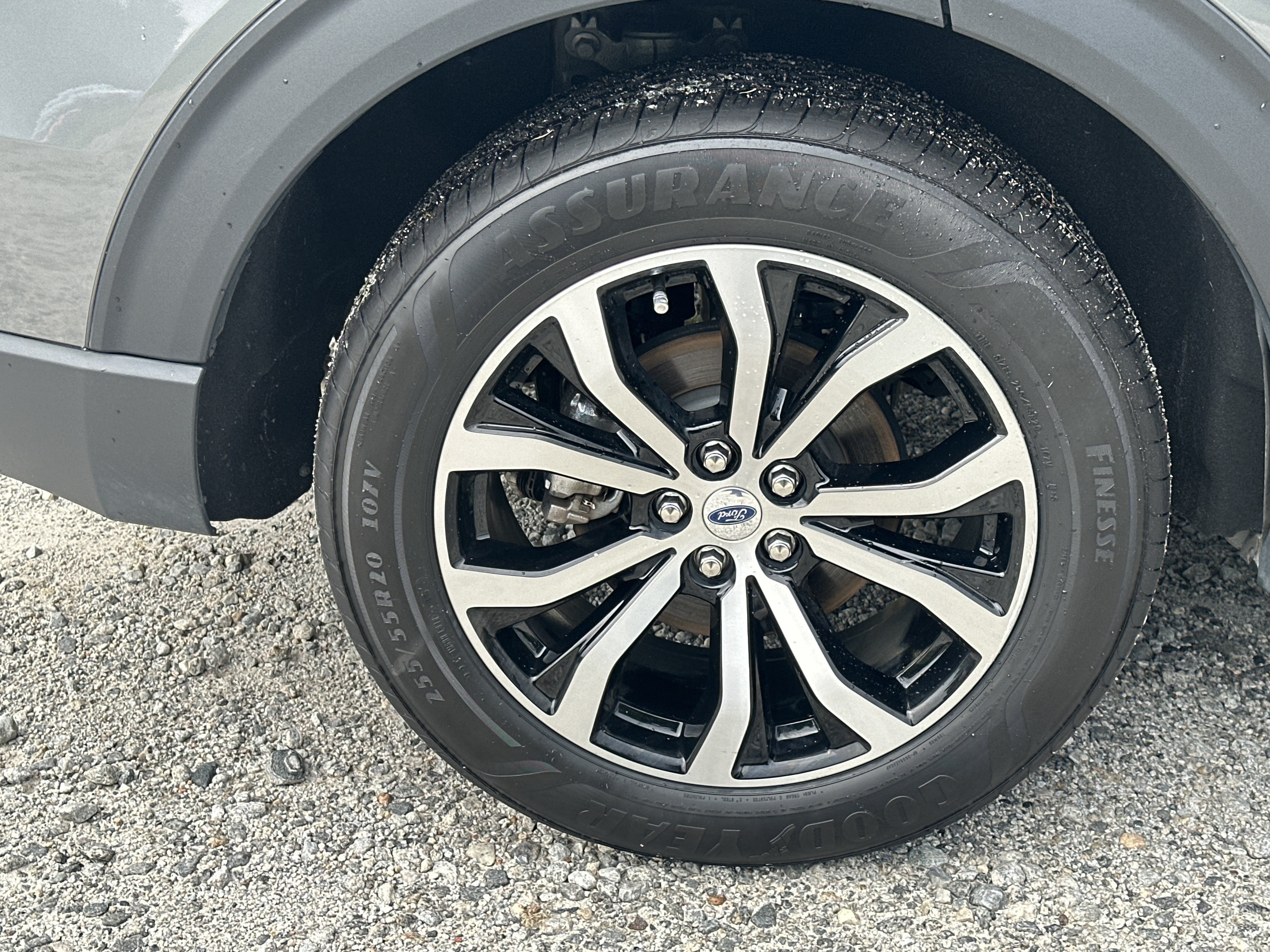 Used 2025 Ford Explorer ST-Line AWD/4WD image 17
