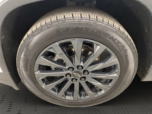 Used 2023 Chevrolet Traverse RS w/ LPO, Floor Liner Package AWD/4WD image 16