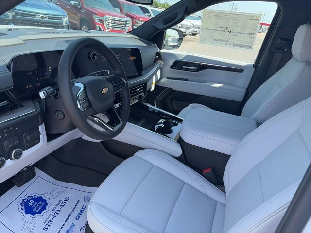 New 2026 Chevrolet Suburban Premier w/ Sun And Tow Package AWD/4WD image 16