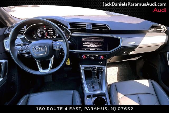 Used 2022 Audi Q3 2.0T Premium w/ Convenience Package AWD/4WD image 12