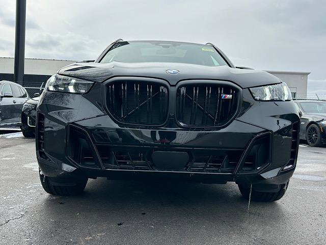 New 2026 BMW X5 M60i image 2
