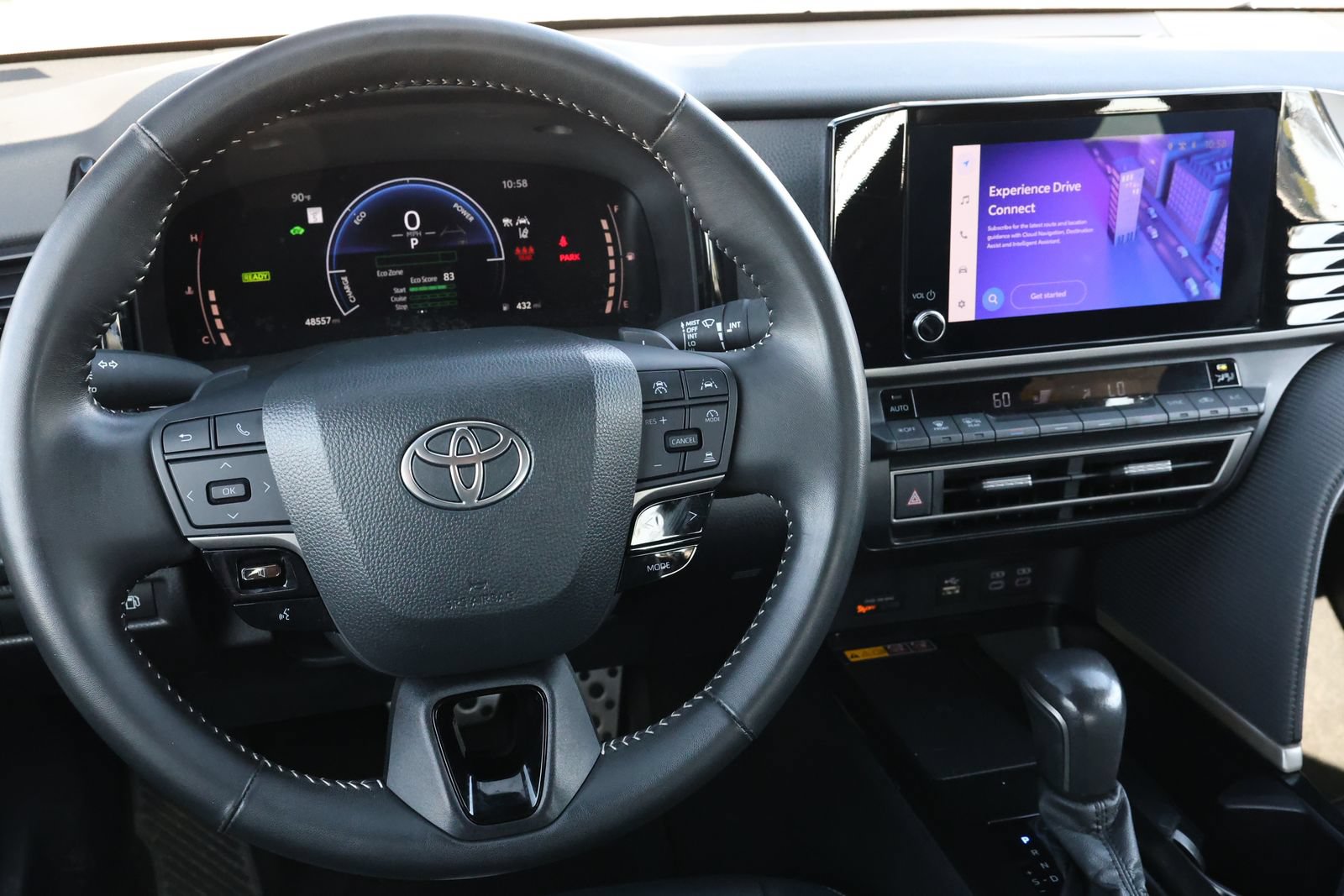 Used 2025 Toyota Camry Hybrid FWD image 16