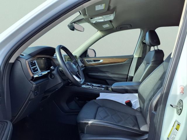 Used 2024 Volkswagen Atlas SE image 19