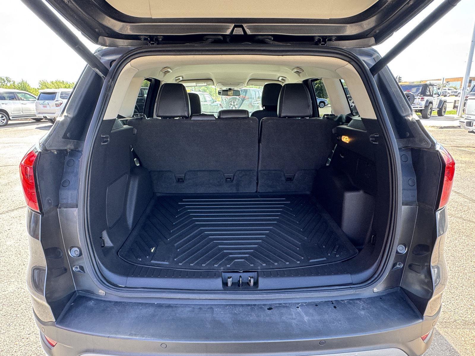 Used 2019 Ford Escape Titanium FWD image 28