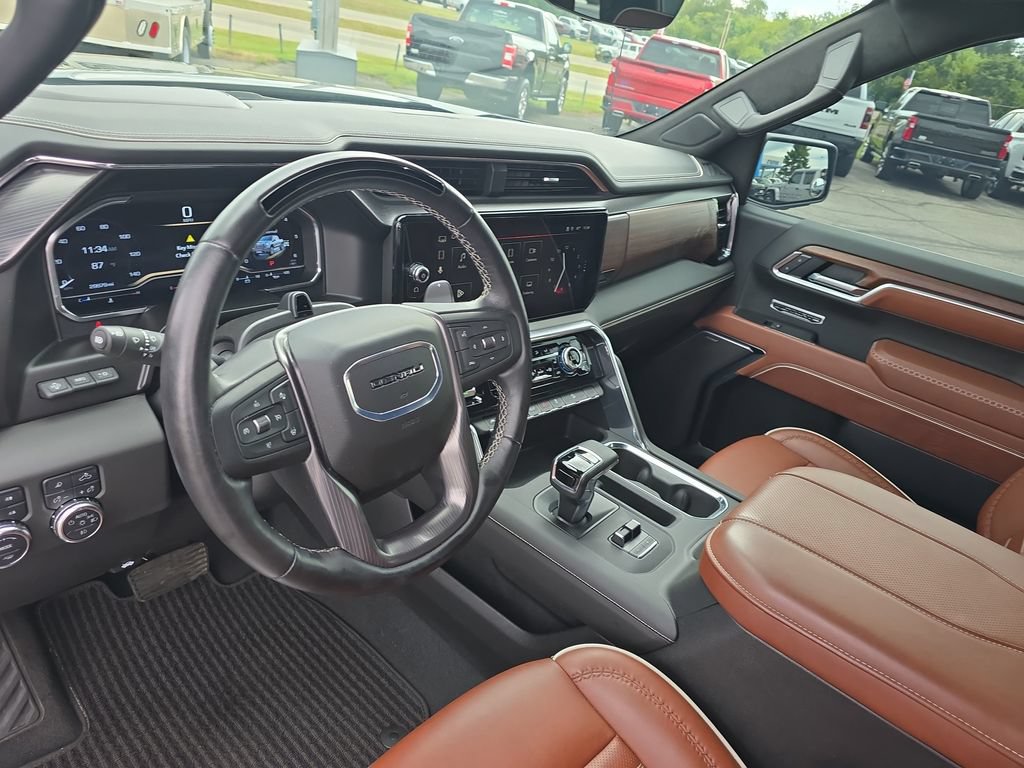 Used 2025 GMC Sierra 1500 Denali Ultimate AWD/4WD image 29