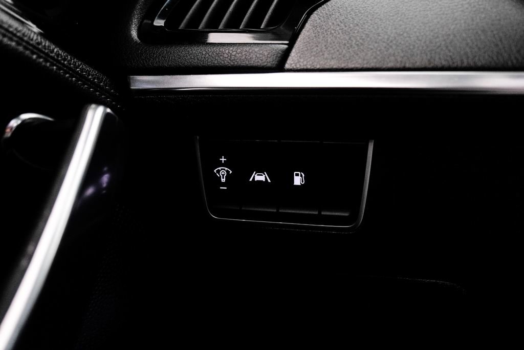 Used 2022 Kia Stinger GT-Line w/ Sun & Sound Package image 31