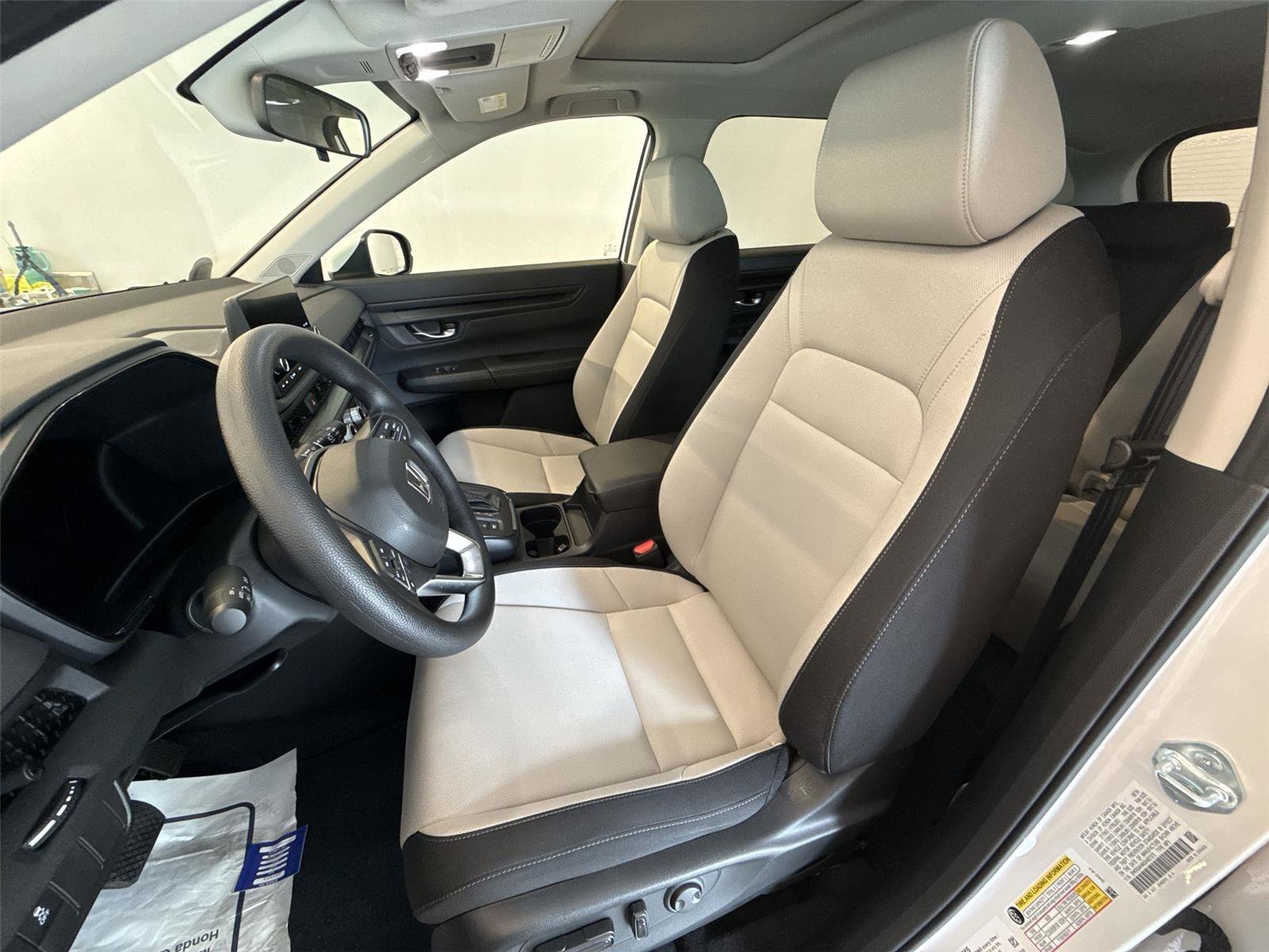 Used 2025 Honda CR-V EX image 13