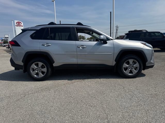 Used 2025 Toyota RAV4 XLE w/ Convenience Package image 9
