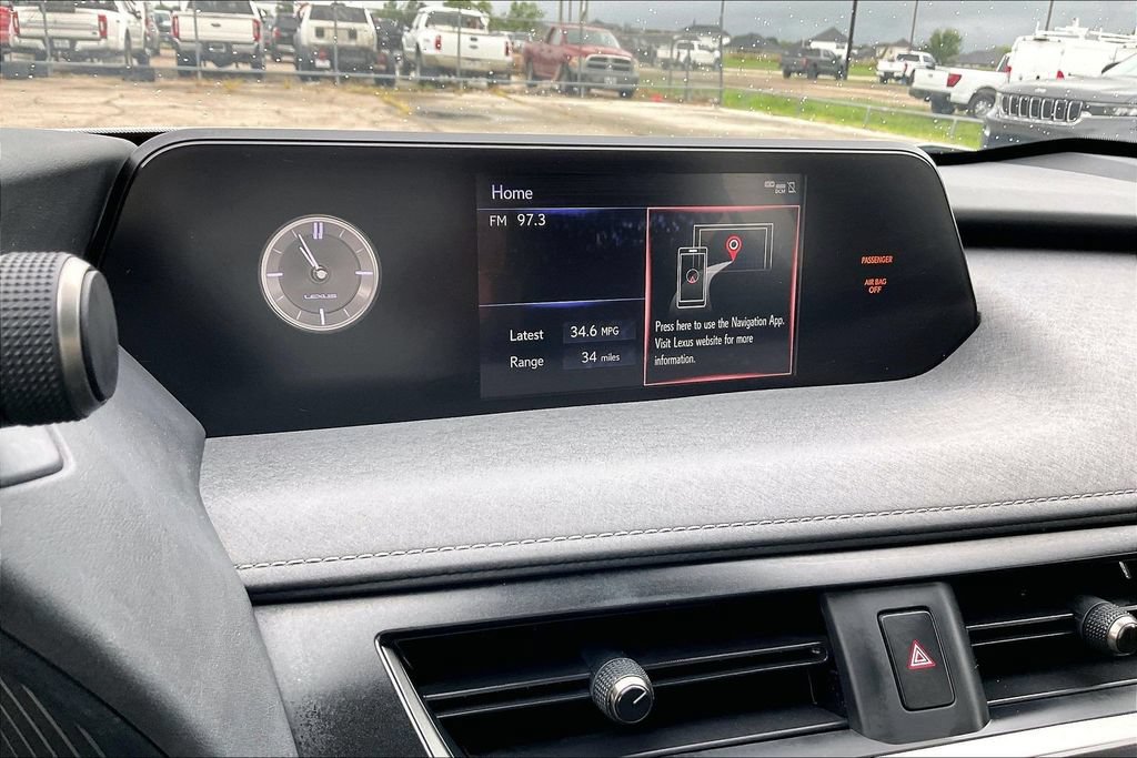 Used 2019 Lexus UX 200 w/ Premium Package FWD image 24