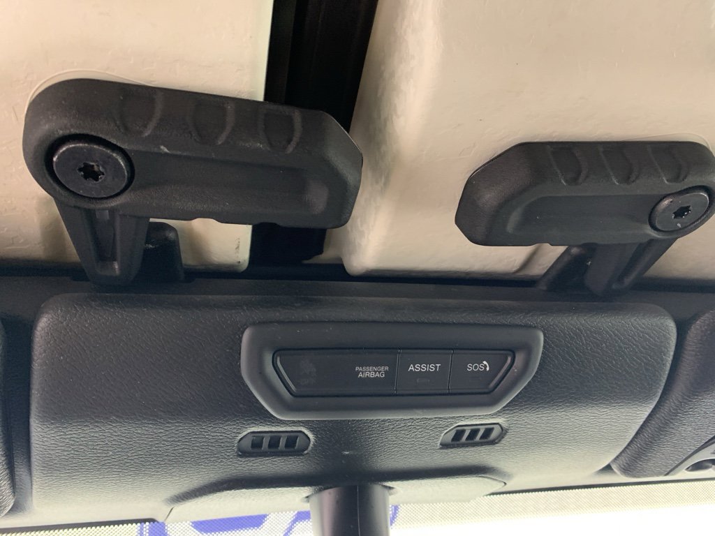 Used 2022 Jeep Wrangler Unlimited Sahara w/ Cold Weather Group image 28