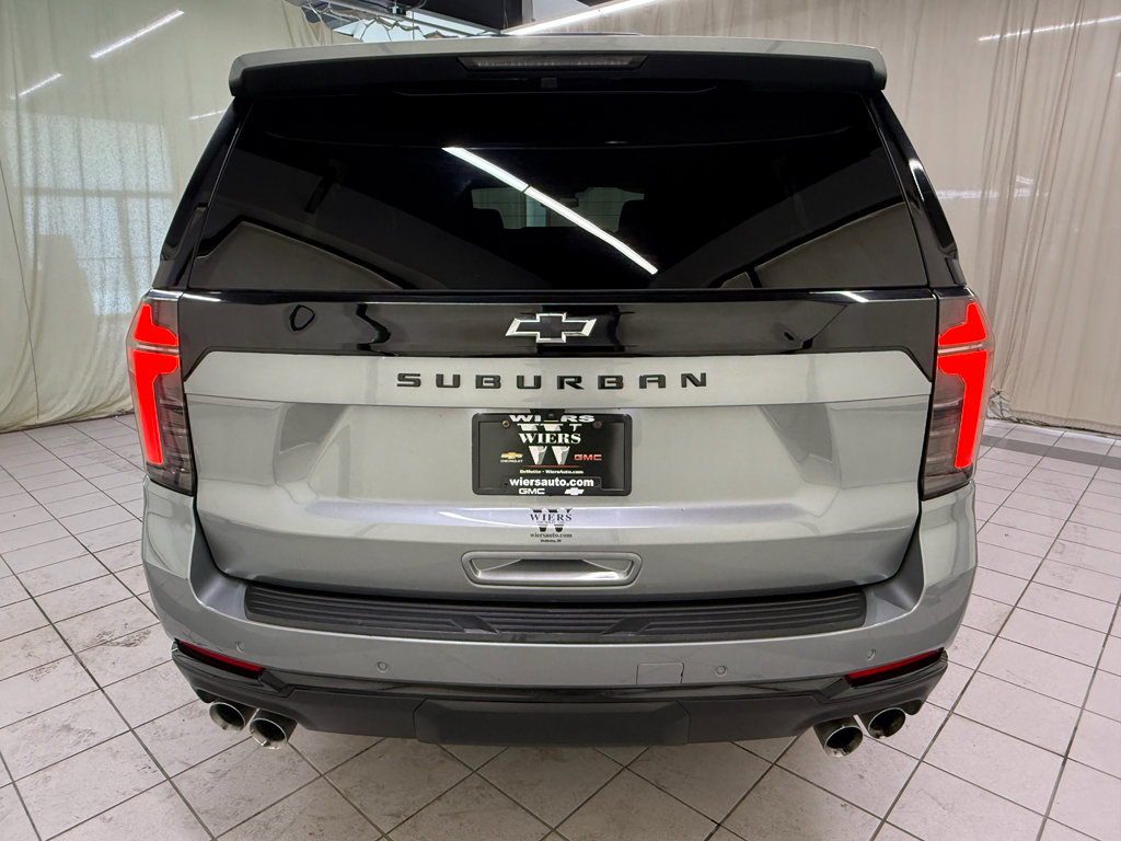 Used 2025 Chevrolet Suburban Z71 AWD/4WD image 6