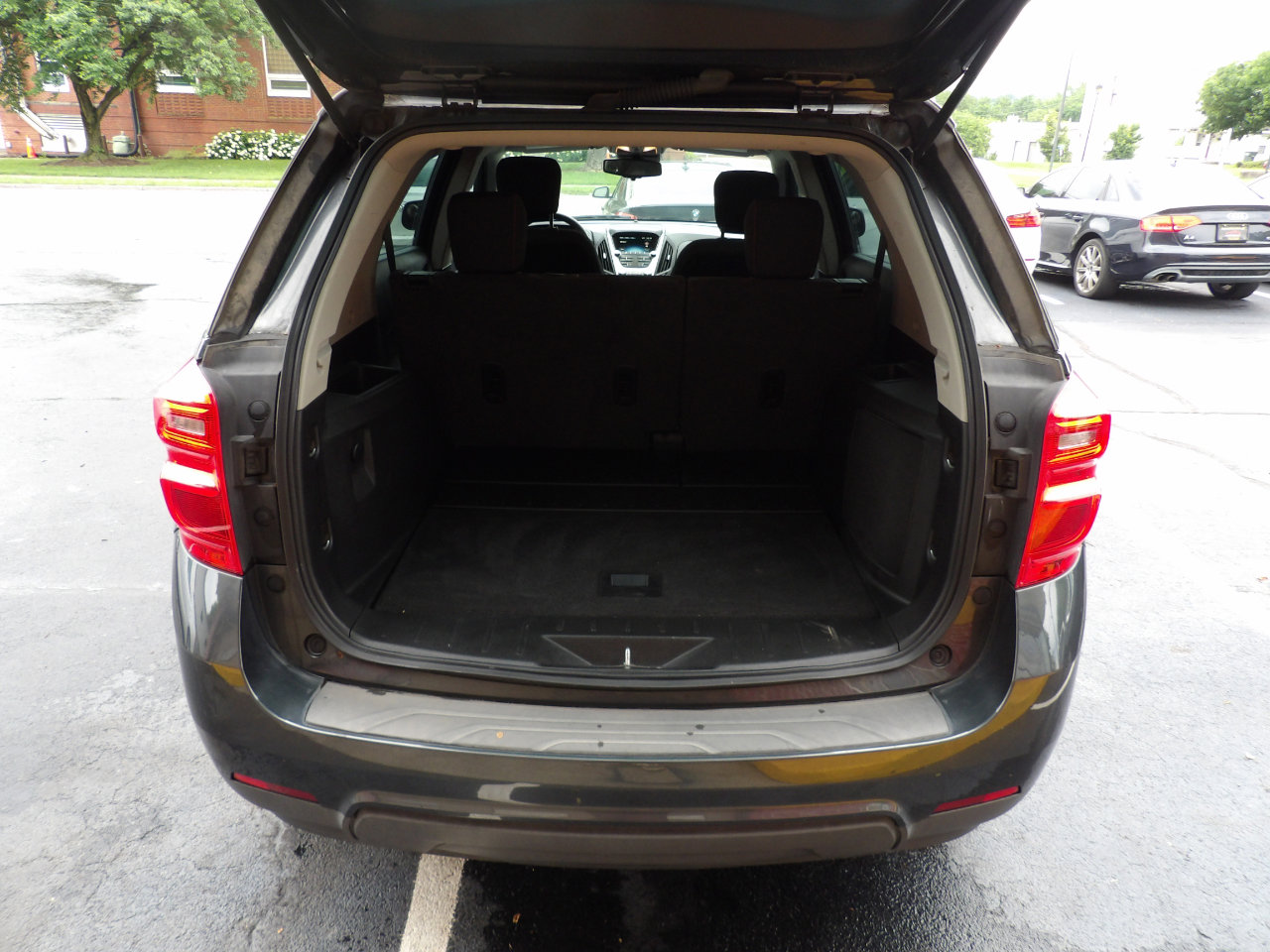 Used 2017 Chevrolet Equinox LS image 26