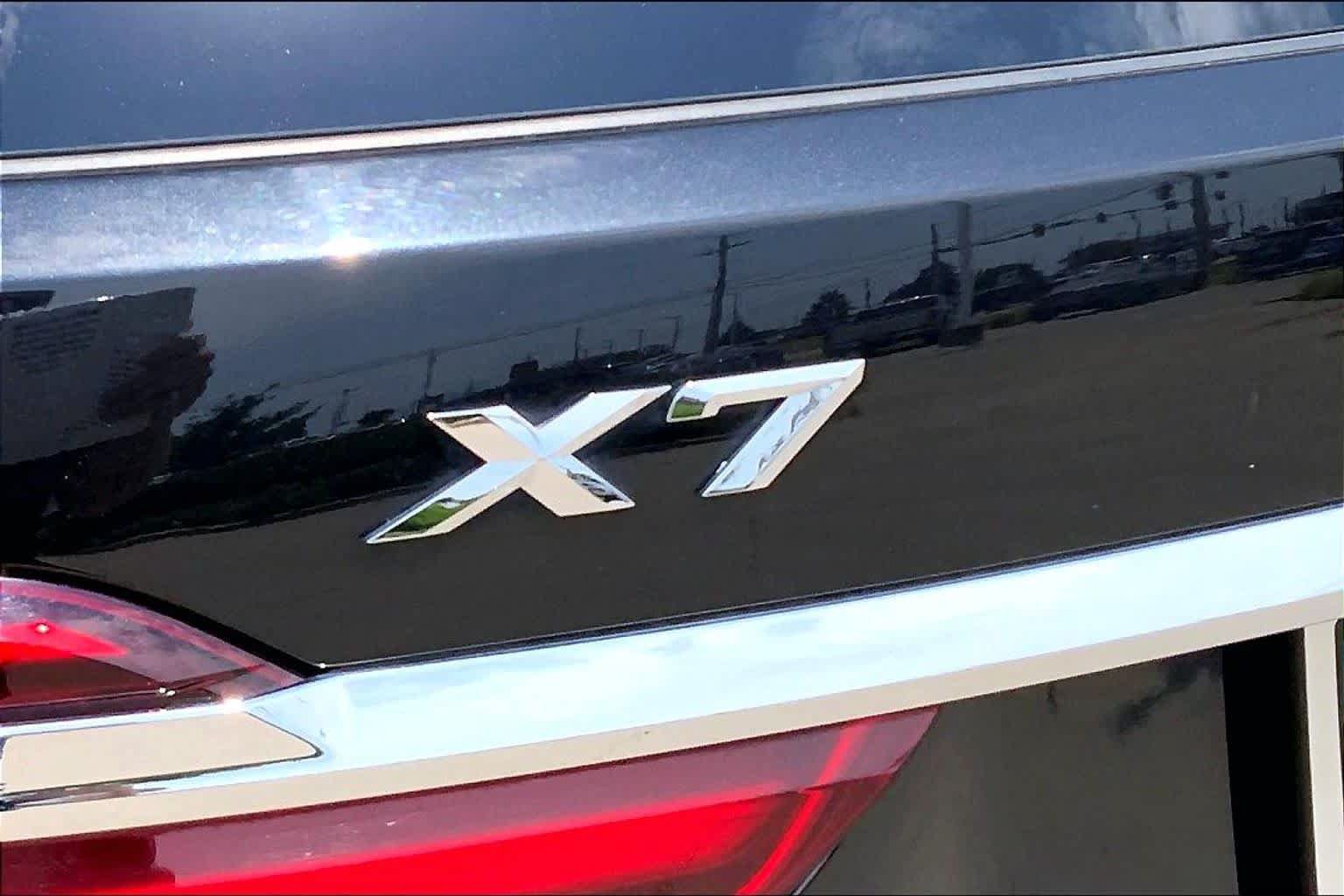 Used 2020 BMW X7 xDrive40i w/ M Sport Package AWD/4WD image 29