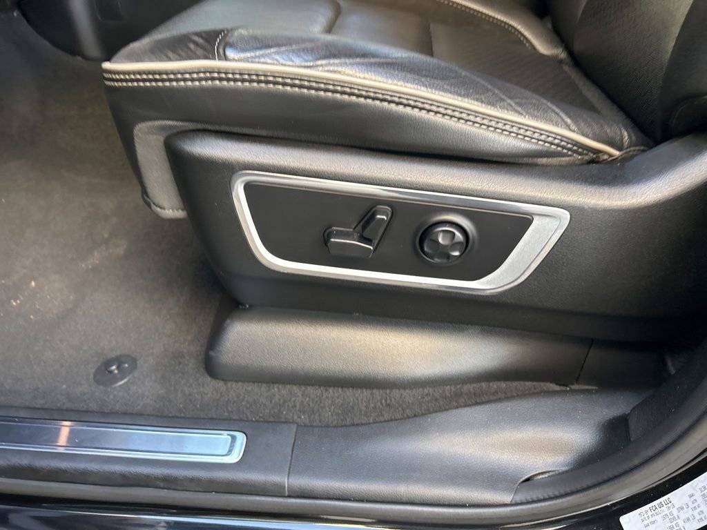 Used 2019 RAM 1500 Laramie image 40