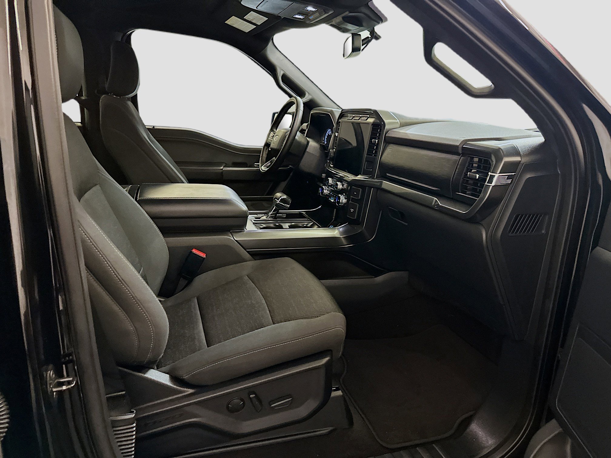 Used 2023 Ford F150 XLT w/ Equipment Group 302A High image 32