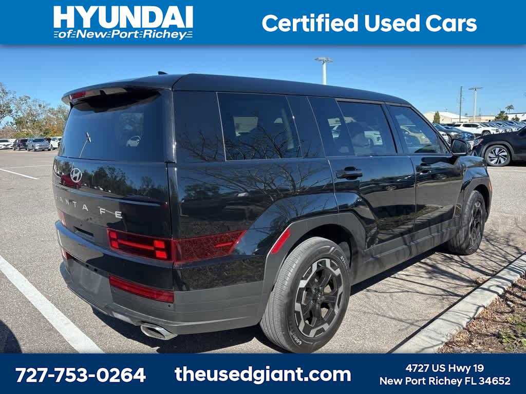 Used 2024 Hyundai Santa Fe SE image 3