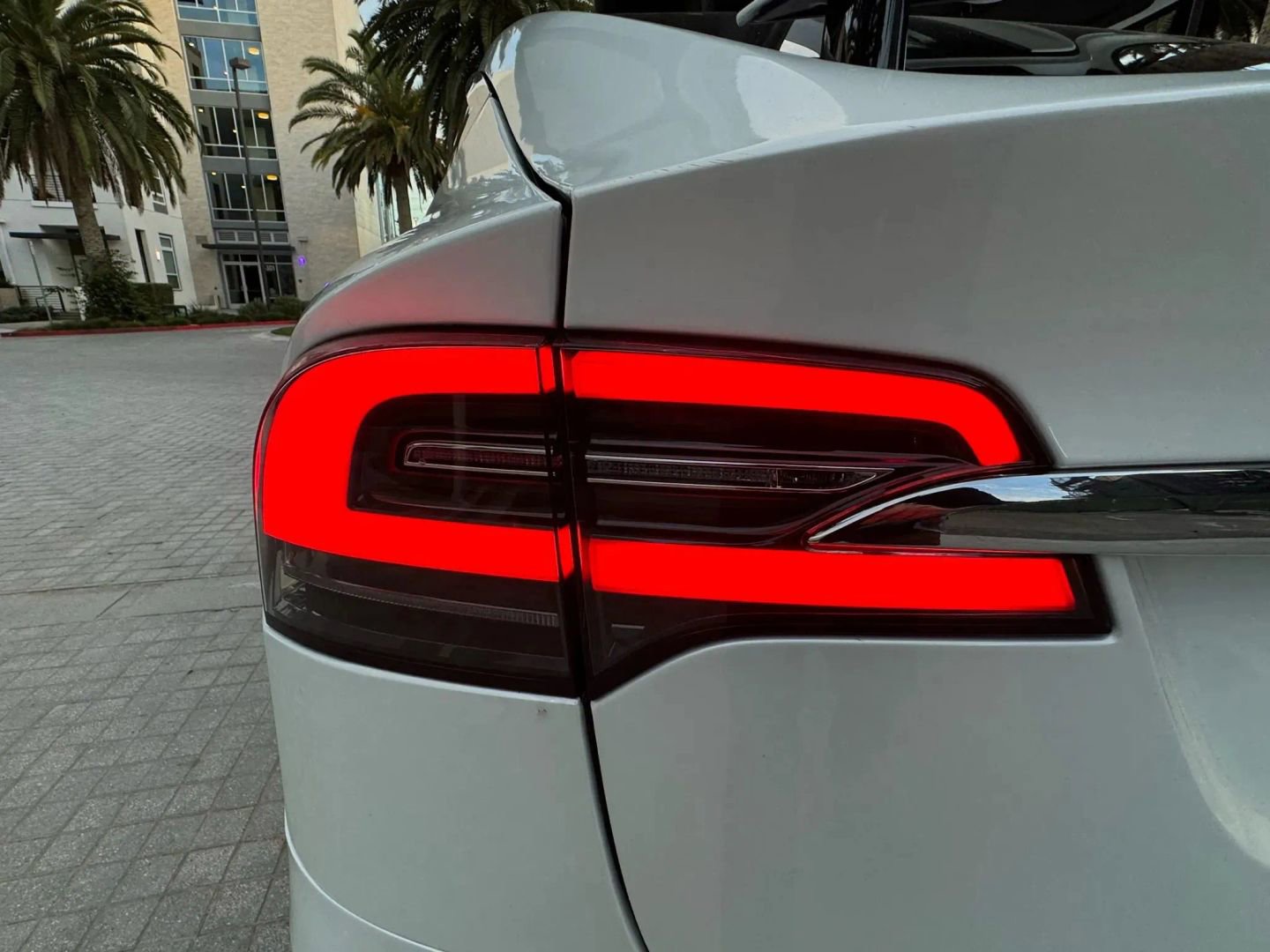 Used 2020 Tesla Model X Long Range AWD/4WD image 48