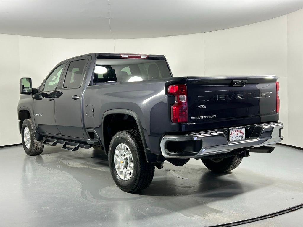 Used 2024 Chevrolet Silverado 3500 LT w/ Z71 Off-Road Package image 5