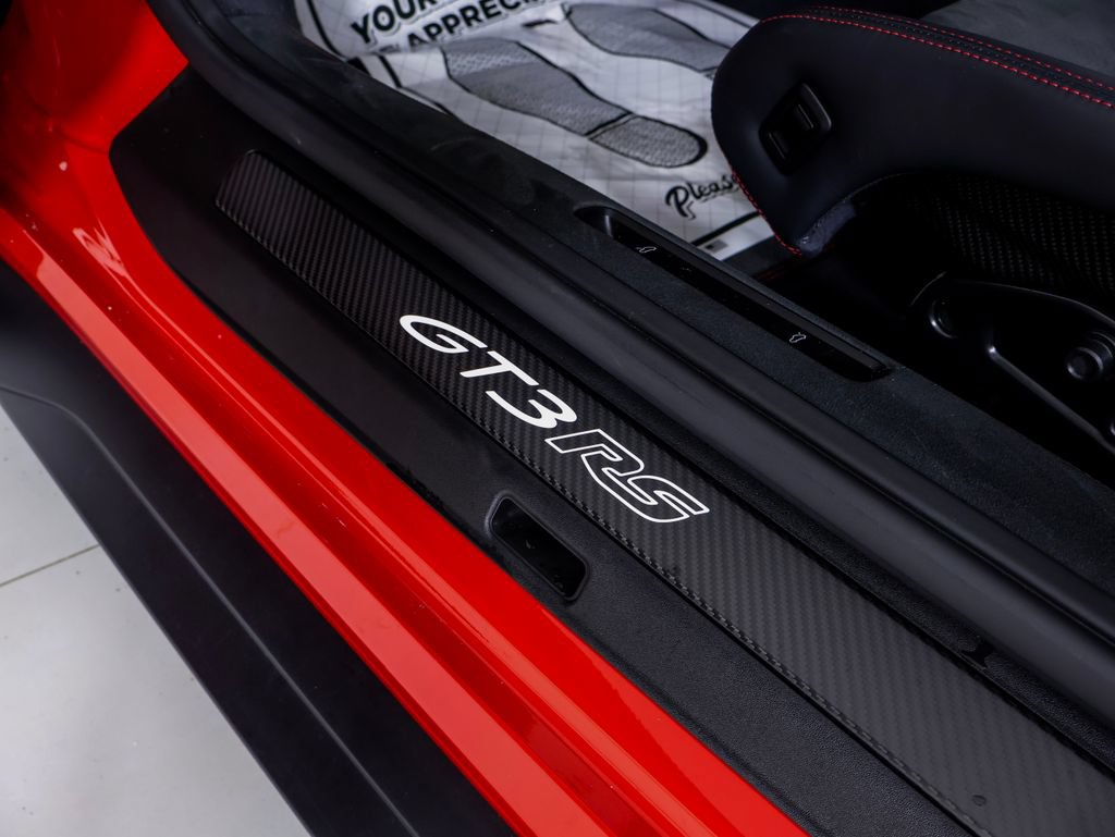 Certified 2025 Porsche 911 GT3 RS RWD image 28