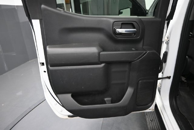 Used 2022 Chevrolet Silverado 1500 Custom w/ Safety Confidence Package AWD/4WD image 16