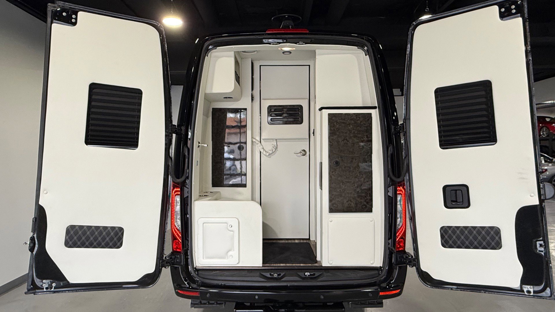 Used 2022 Mercedes-Benz Sprinter 3500 image 20