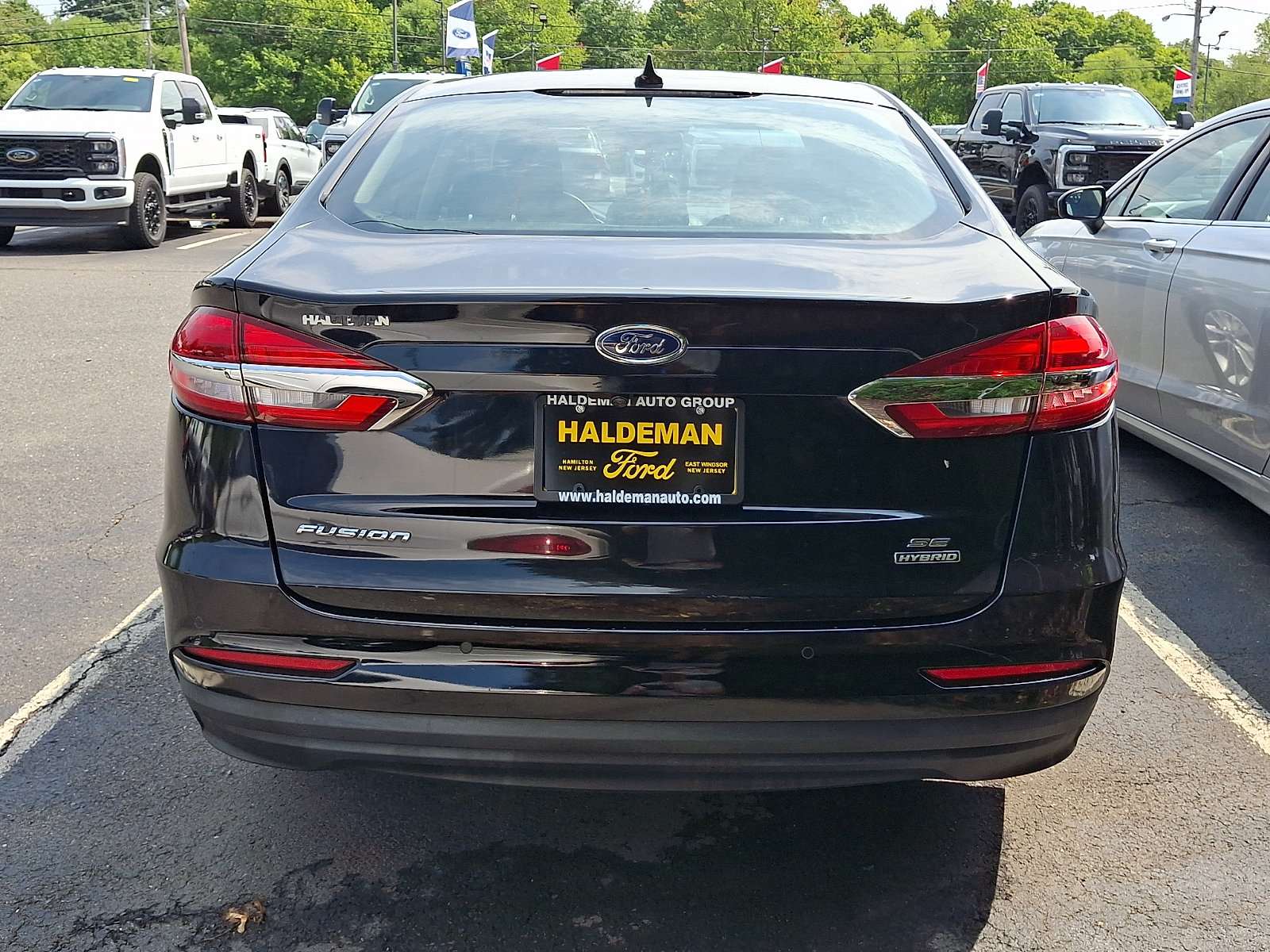 Used 2020 Ford Fusion SE FWD image 7