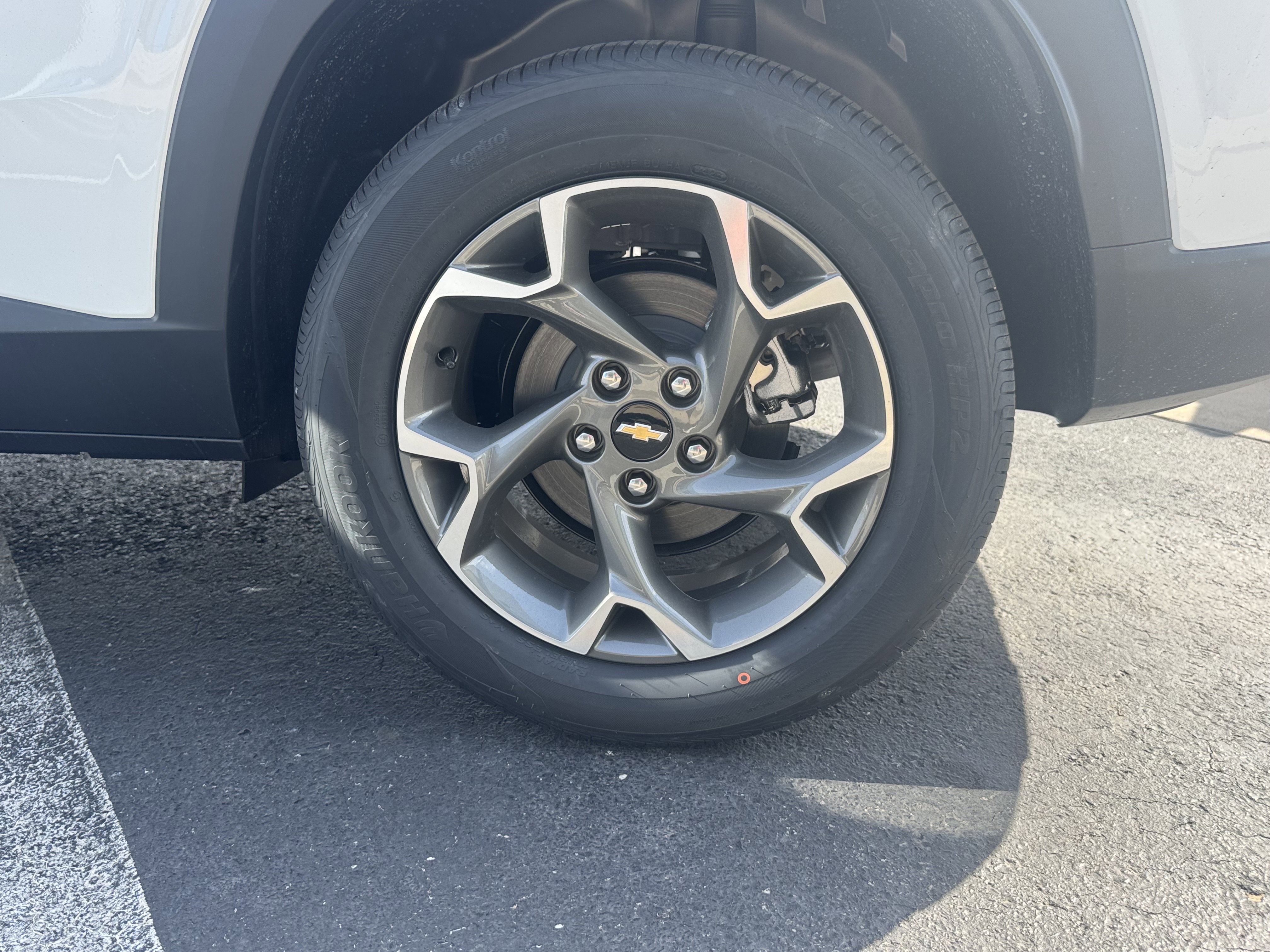 New 2026 Chevrolet Trax LT w/ Driver Confidence Package image 6