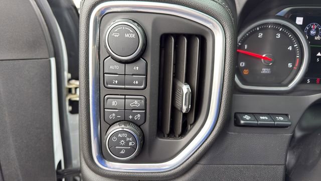 Used 2020 Chevrolet Silverado 2500 LTZ w/ LTZ Premium Package image 21