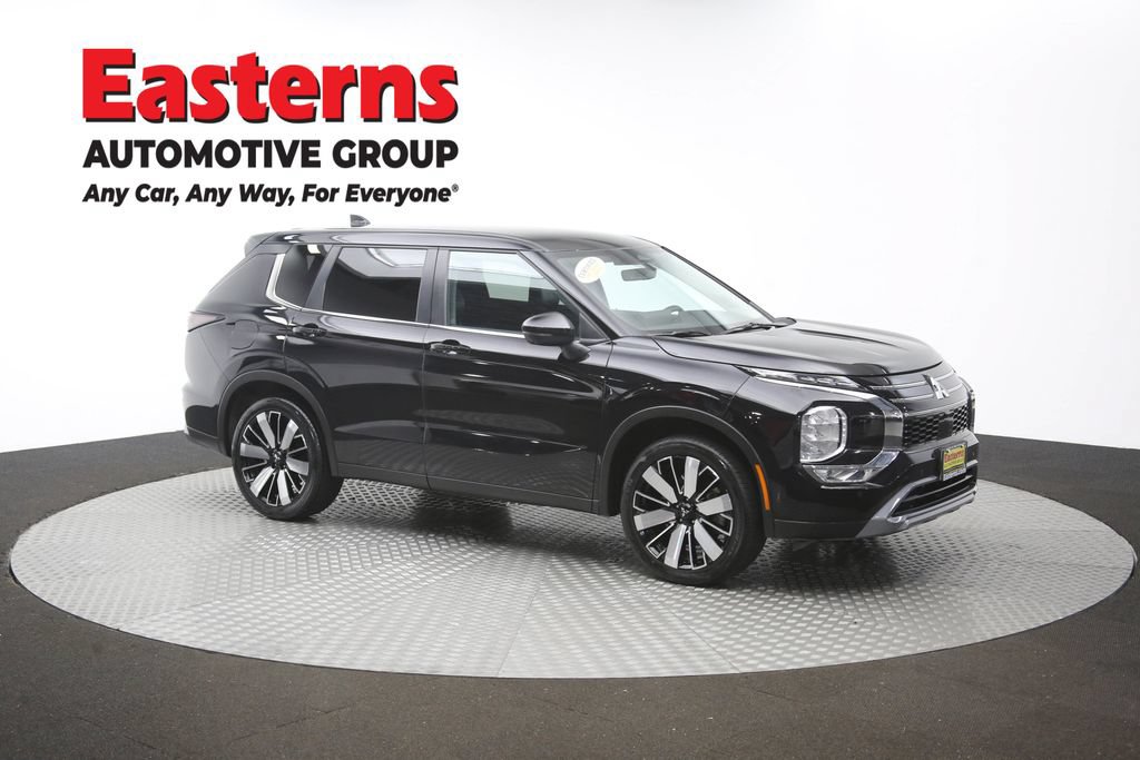 Used 2025 Mitsubishi Outlander SE AWD/4WD image 49