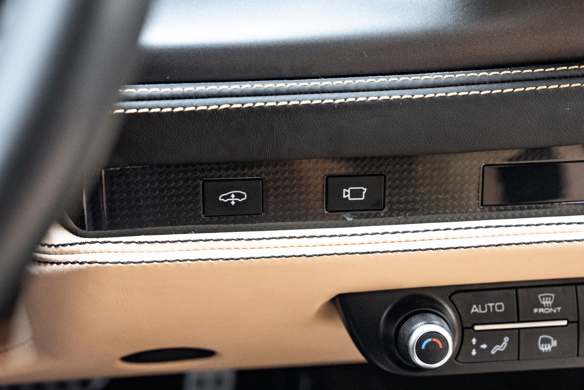 Used 2022 Ferrari F8 Tributo image 29