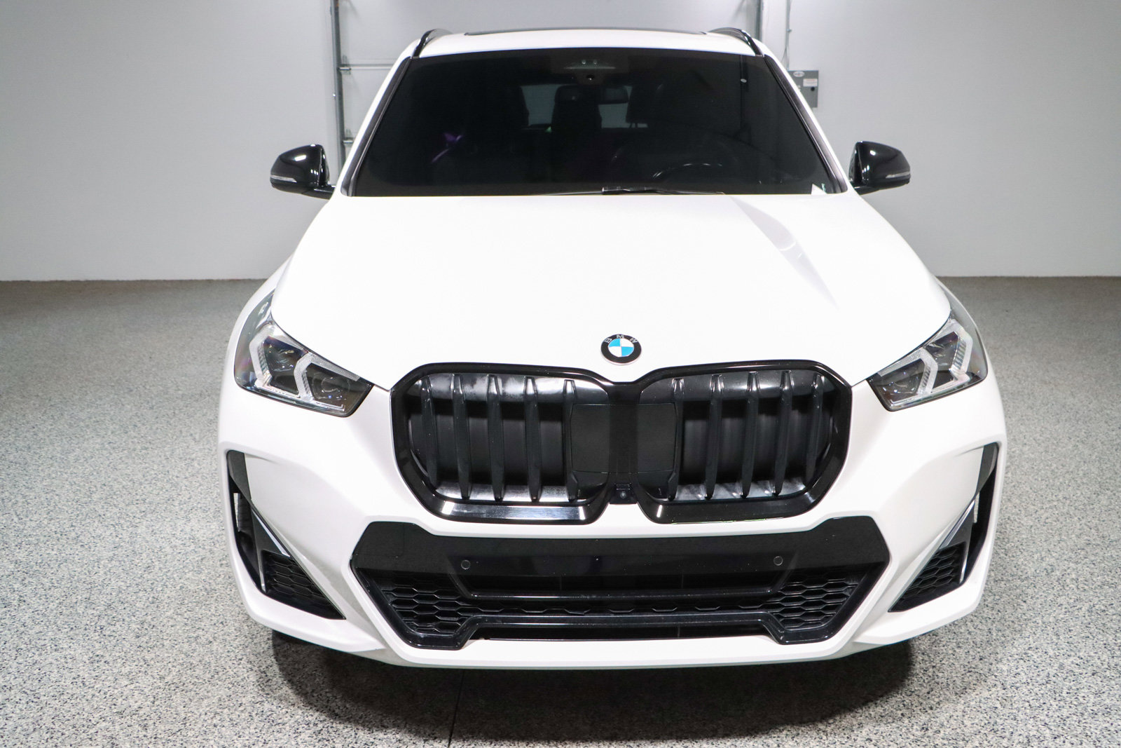 Used 2023 BMW X1 xDrive28i w/ Premium Package AWD/4WD image 4