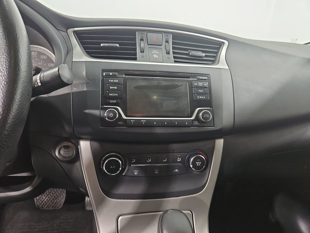 Used 2015 Nissan Sentra SV FWD image 19