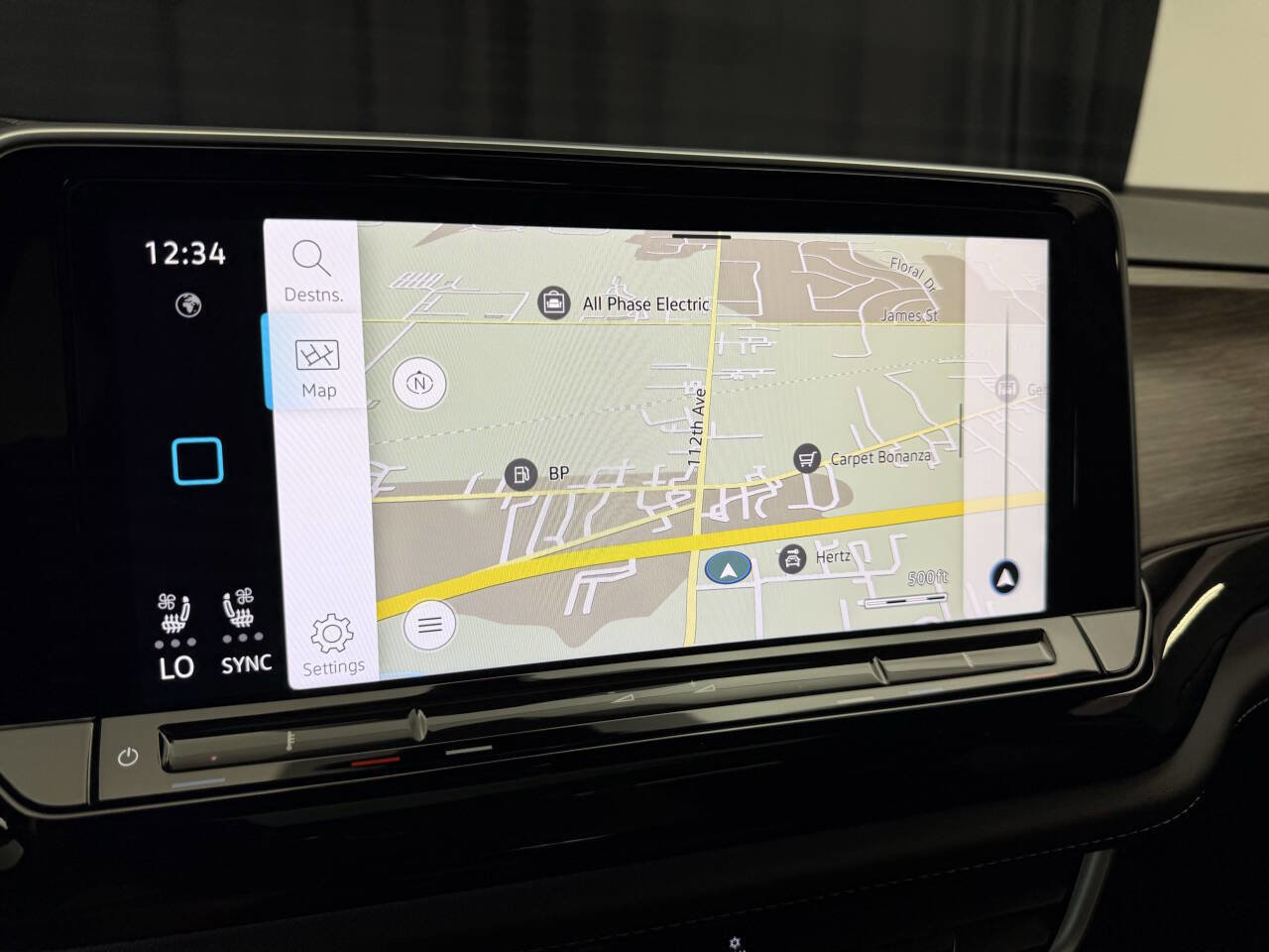 Used 2024 Volkswagen Atlas SEL Premium R-Line image 22