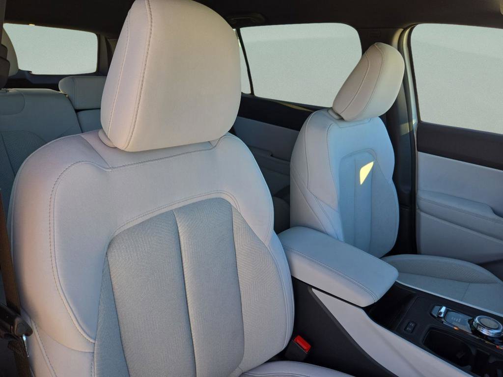 New 2026 Jeep Cherokee Laredo AWD/4WD image 32