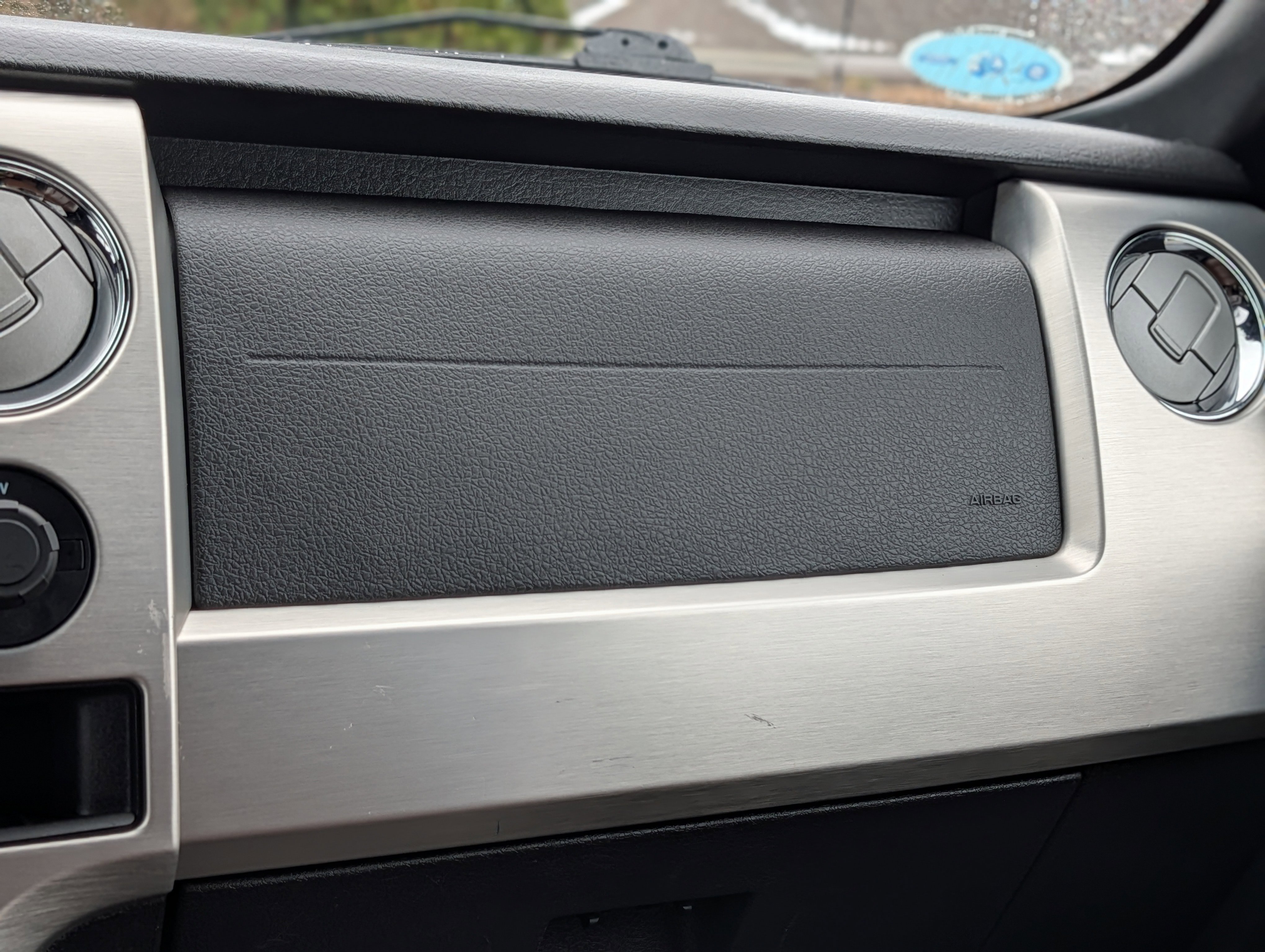 Used 2014 Ford F150 Platinum image 17