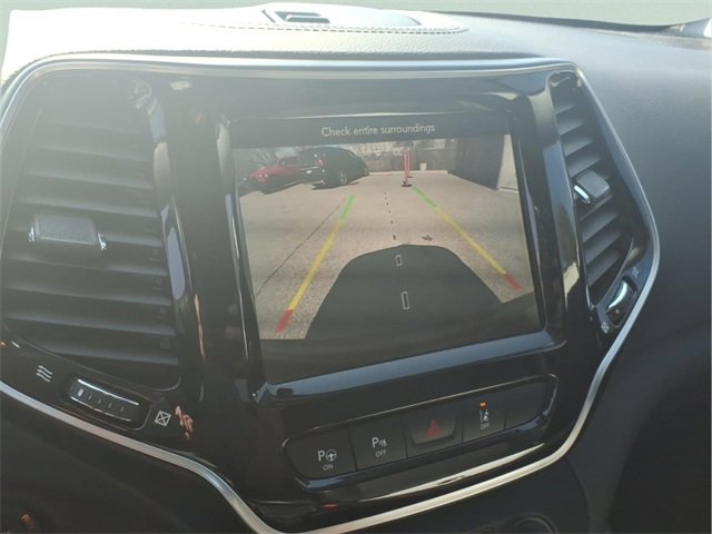 Used 2019 Jeep Cherokee Limited w/ Technology Group image 22