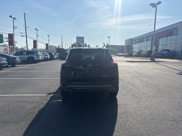 Used 2023 Nissan Rogue SL w/ SL Premium Package AWD/4WD image 6
