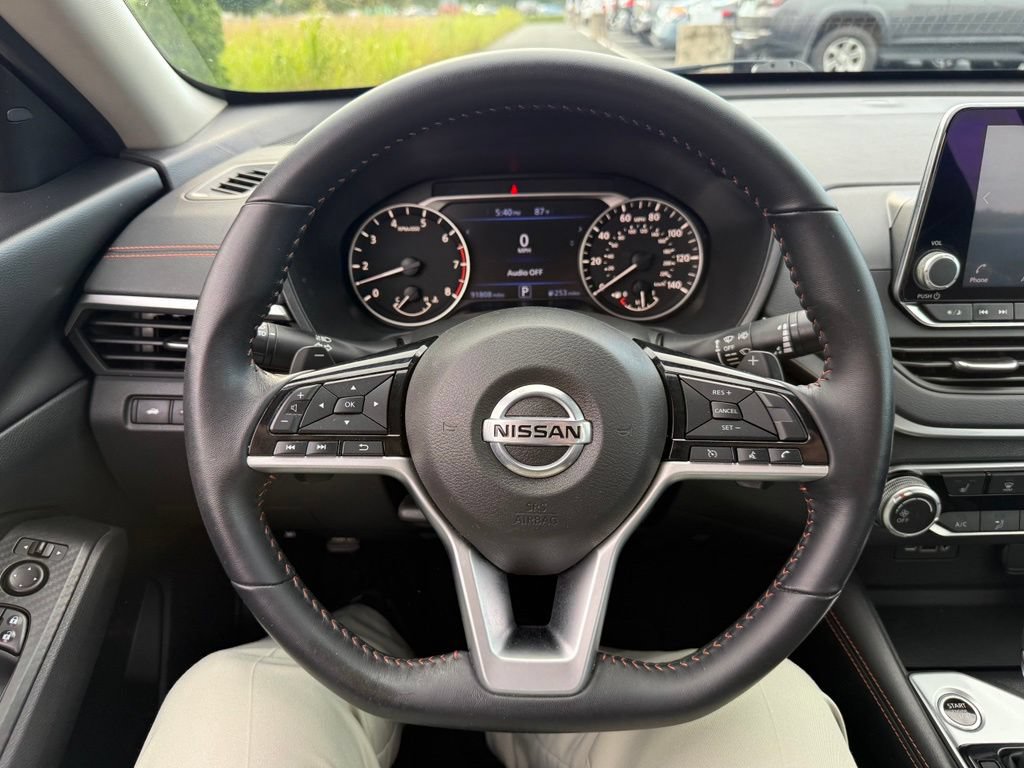 Used 2021 Nissan Altima 2.5 SR w/ SR Premium Package FWD image 15