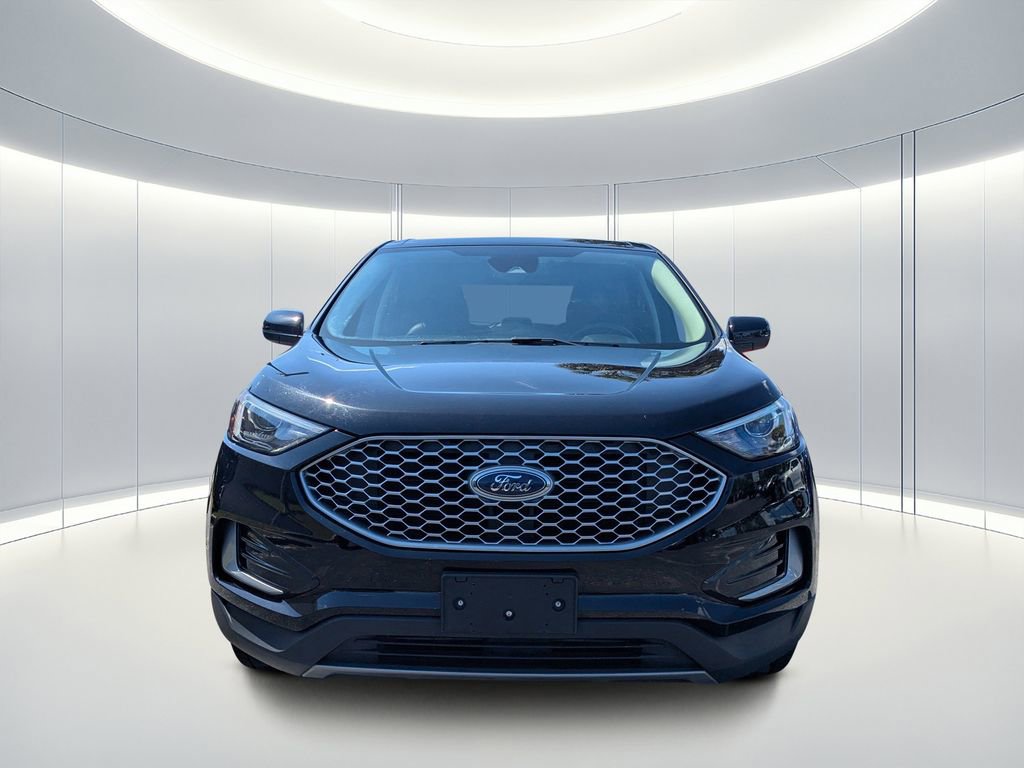 Used 2024 Ford Edge SEL AWD/4WD image 9