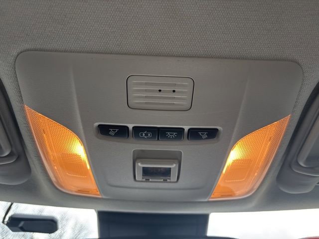 Used 2020 Toyota Corolla LE image 32