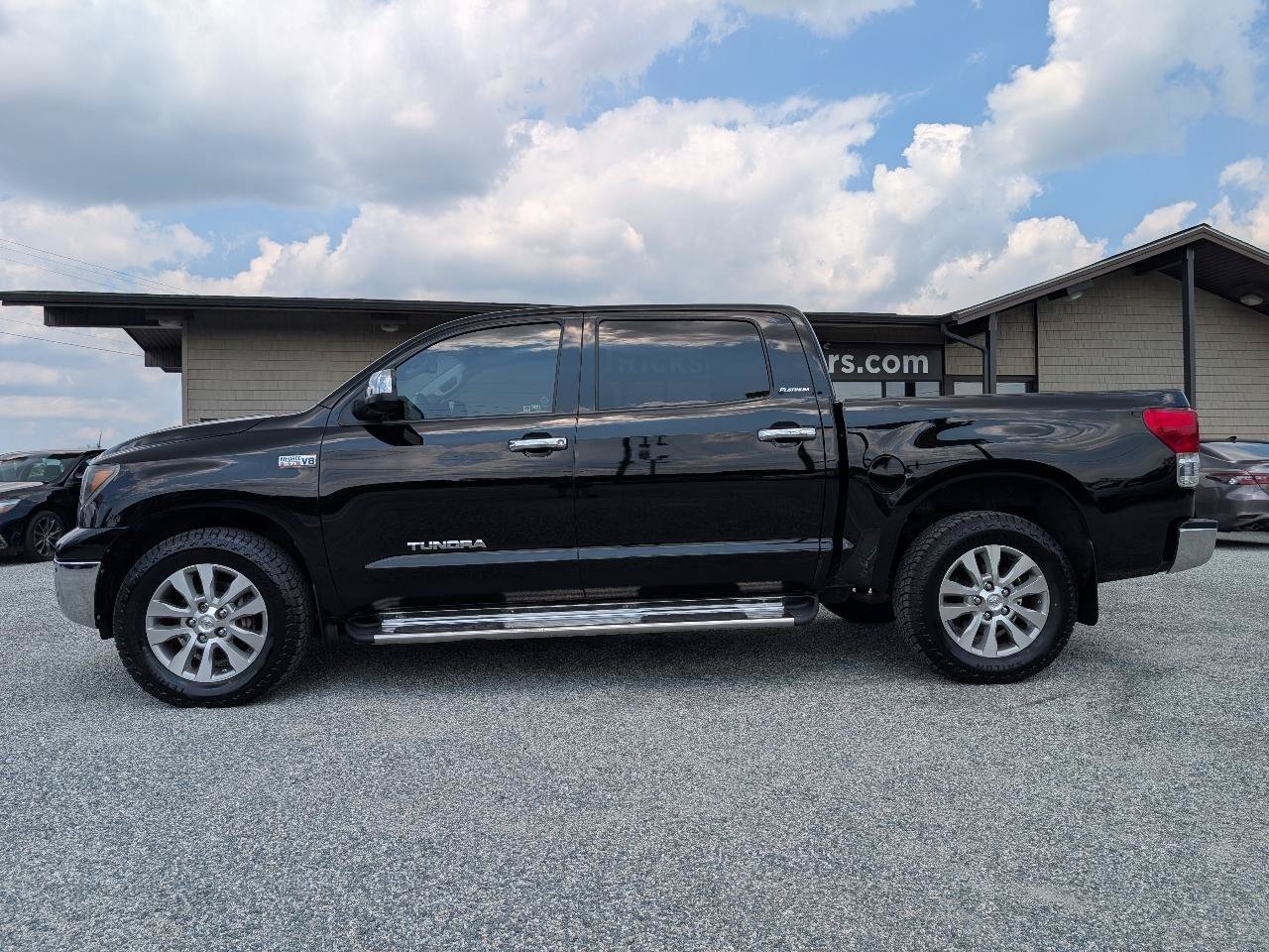 Used 2012 Toyota Tundra Limited w/ Platinum Pkg AWD/4WD image 7