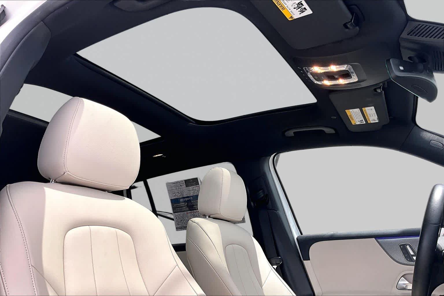 Certified 2023 Mercedes-Benz EQB 300 4MATIC w/ Exclusive Package image 13