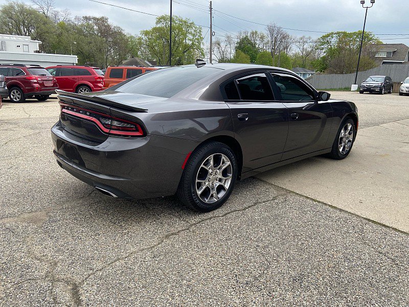 Used 2015 Dodge Charger SXT w/ AWD Plus Group image 4