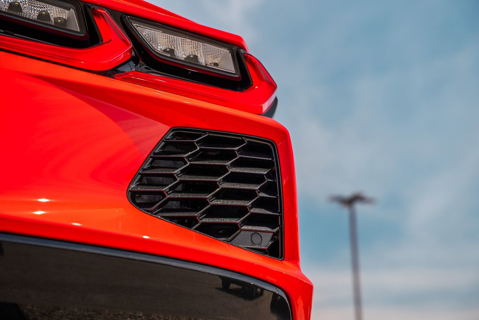 Used 2025 Chevrolet Corvette Stingray Coupe w/ 1LT image 25