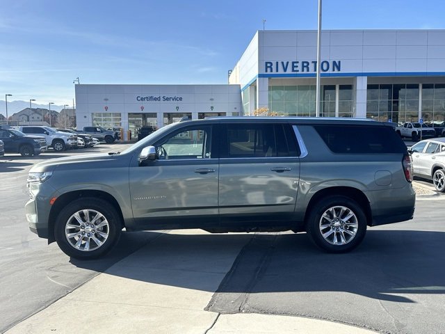 Used 2023 Chevrolet Suburban Premier image 25